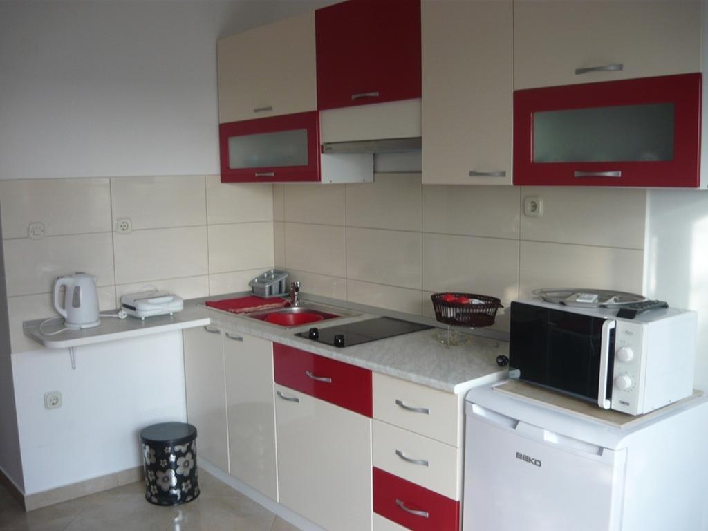 Apartments Luka Sevid Exterior foto